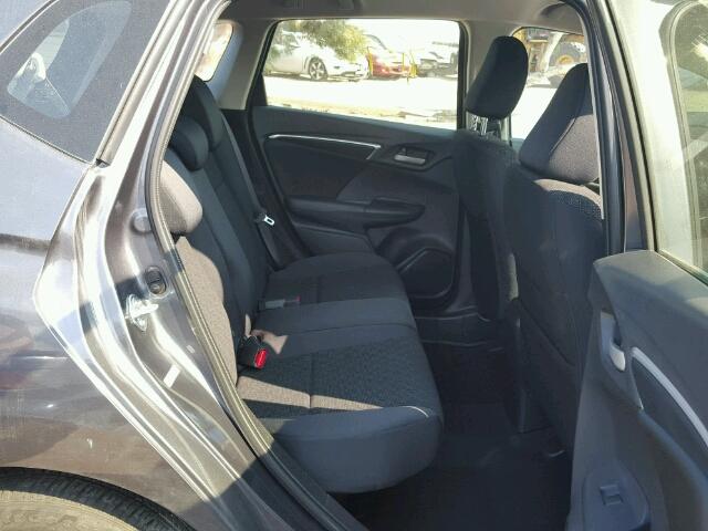 JHMGK5H52HS001252 - 2017 HONDA FIT LX Gris photo 6