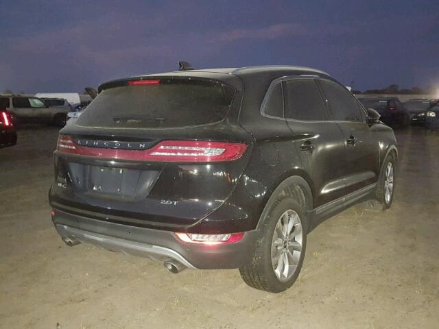 5LMCJ2C9XHUL21234 - 2017 LINCOLN MKC SELECT შავი ფოტო 4