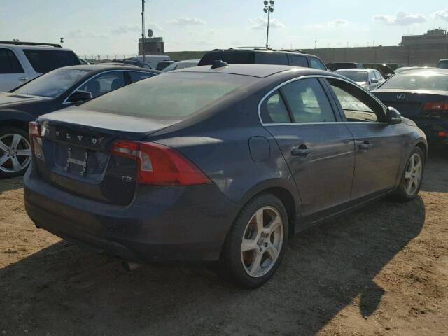 YV1622FS9C2144769 - 2012 VOLVO S60 T5 BLUE photo 4