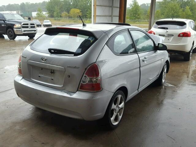 KMHCN36CX7U049691 - 2007 HYUNDAI ACCENT SE SILVER photo 4