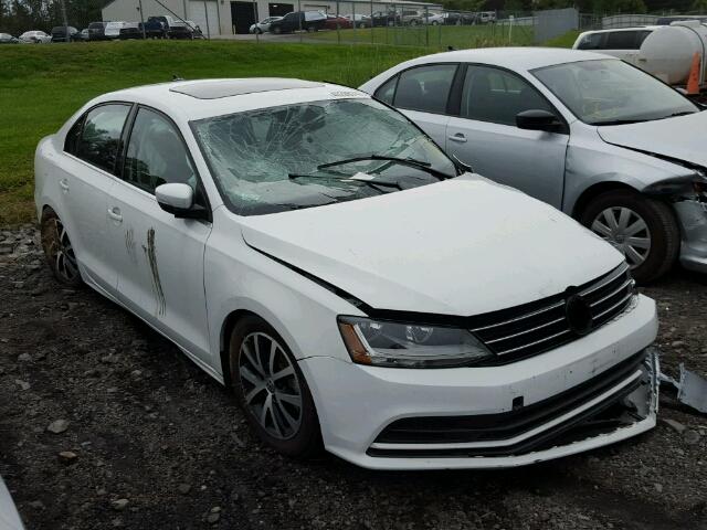 3VWDB7AJ3HM283219 - 2017 VOLKSWAGEN JETTA SE WHITE photo 1