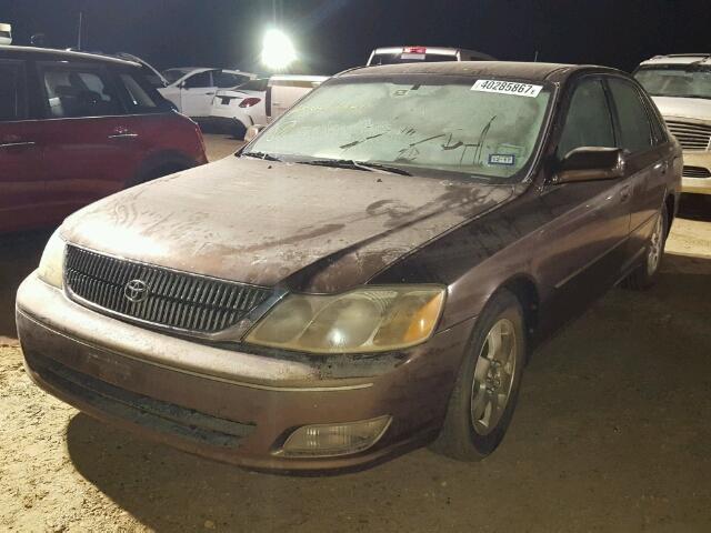4T1BF28B7YU025616 - 2000 TOYOTA AVALON BROWN photo 2