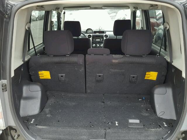 JTLKT324364043884 - 2006 TOYOTA SCION XB BLACK photo 9