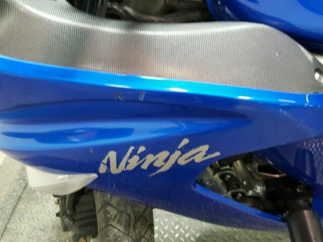 JKAEXEA137A028864 - 2007 KAWASAKI EX650 BLUE photo 9