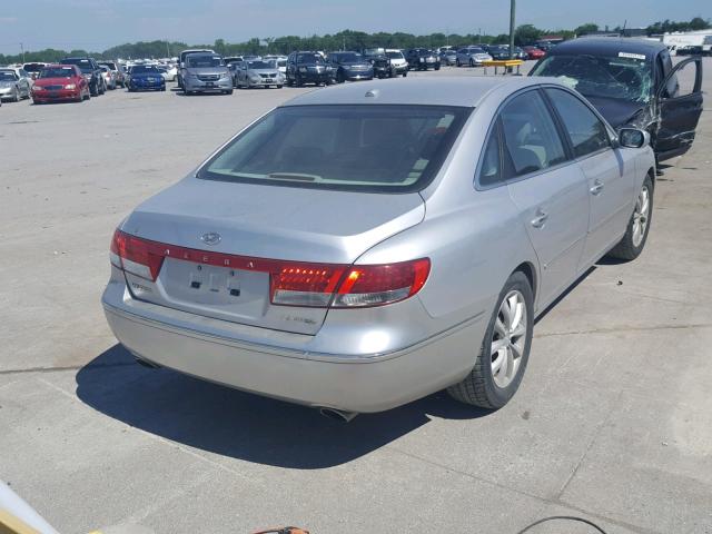 KMHFC46F98A255414 - 2008 HYUNDAI AZERA SE SILVER photo 4