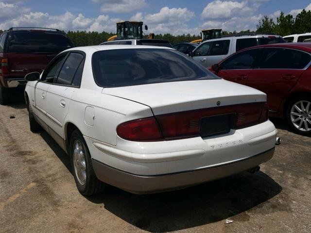 2G4WF5218V1452958 - 1997 BUICK REGAL GS WHITE photo 3