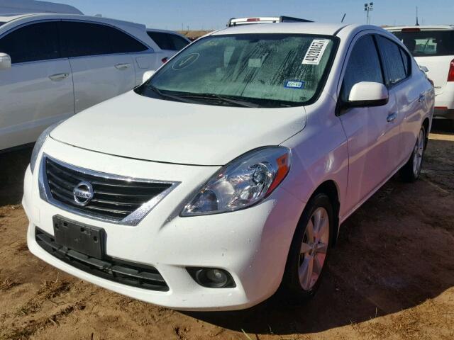 3N1CN7AP6EL823712 - 2014 NISSAN VERSA WHITE photo 2