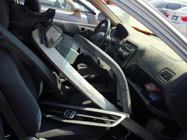 1HGEJ8242YL035619 - 2000 HONDA CIVIC EX ვერცხლისფერი ფოტო 5