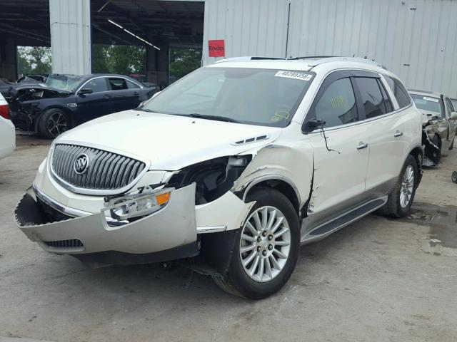 5GAKRCED6CJ239029 - 2012 BUICK ENCLAVE WHITE photo 2