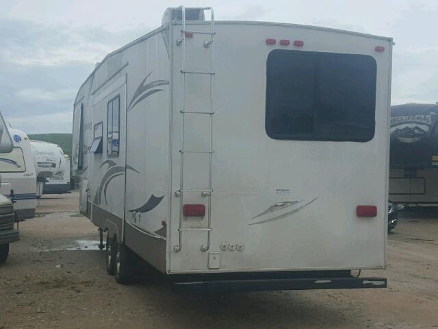 4YDF3552891531797 - 2009 KEYSTONE RV WHITE photo 3