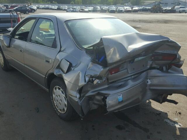 4T1BG22K4VU083135 - 1997 TOYOTA CAMRY CE WHITE photo 3