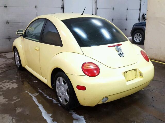 3VWCC21C2XM457972 - 1999 VOLKSWAGEN NEW BEETLE YELLOW photo 3