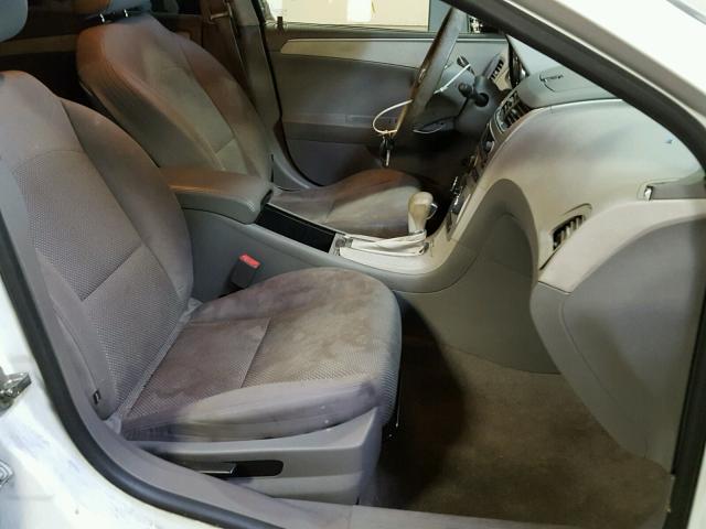 1G1ZA5EU3CF182803 - 2012 CHEVROLET MALIBU LS თეთრი ფოტო 5