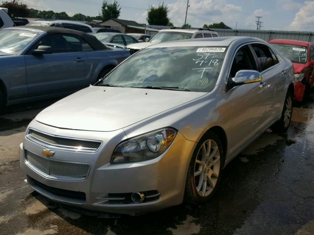 1G1ZG5E71CF271231 - 2012 CHEVROLET MALIBU LTZ 银色 照片 2