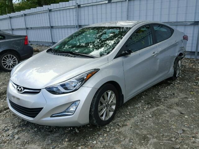 5NPDH4AE8FH621848 - 2015 HYUNDAI ELANTRA SE SILVER photo 2