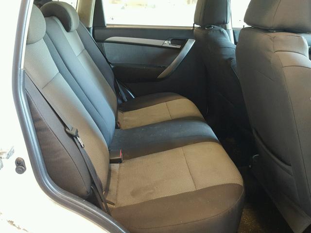 KL1TD66E99B657881 - 2009 CHEVROLET AVEO LS WHITE photo 6