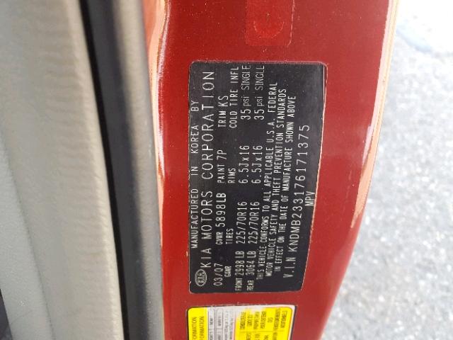 KNDMB233176171375 - 2007 KIA SEDONA EX RED photo 10