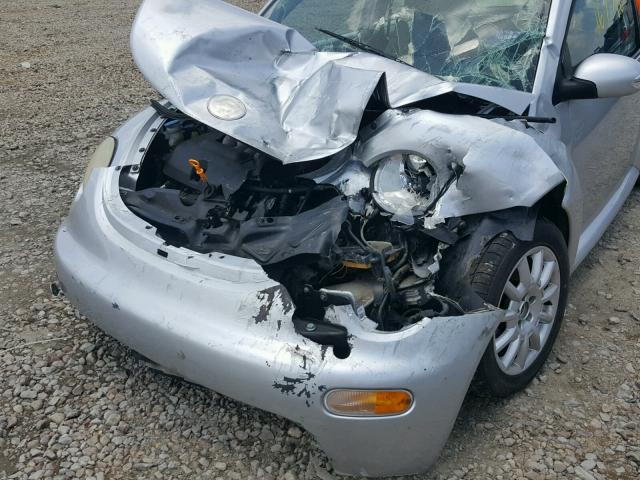 3VWCK31C74M408352 - 2004 VOLKSWAGEN NEW BEETLE 银色 照片 9