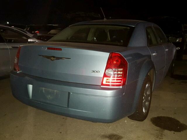 2C3KA43R88H268006 - 2008 CHRYSLER 300 LX BLUE photo 4