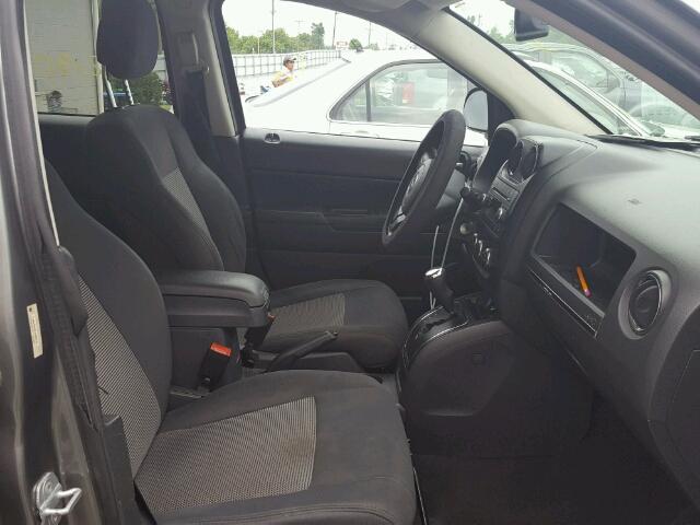 1C4NJCBB6CD589619 - 2012 JEEP COMPASS SP GRAY photo 5