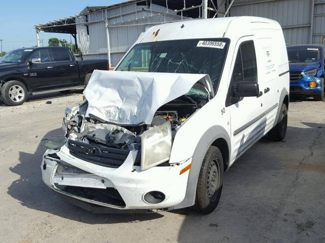 NM0LS7BN9AT015148 - 2010 FORD TRANSIT CO WHITE photo 2