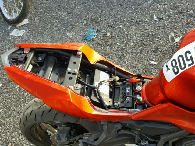 JKAEXEJ16HDA00883 - 2017 KAWASAKI EX650 J ნარინჯისფერი ფოტო 6