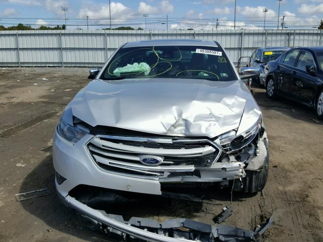 1FAHP2J80FG118151 - 2015 FORD TAURUS LIM SILVER photo 9