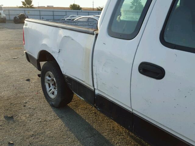 1FTZX1720WNA81030 - 1998 FORD F150 WHITE photo 9