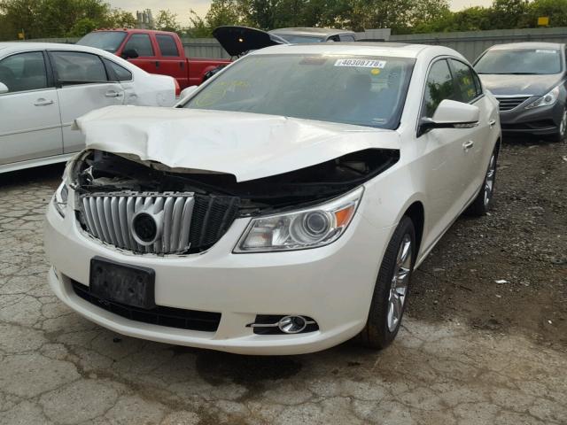 1G4GF5E31CF197156 - 2012 BUICK LACROSSE P WHITE photo 2