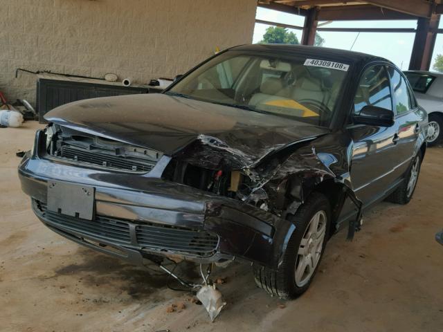 WVWUH23B2YE316582 - 2000 VOLKSWAGEN PASSAT GLX 黑色 照片 2