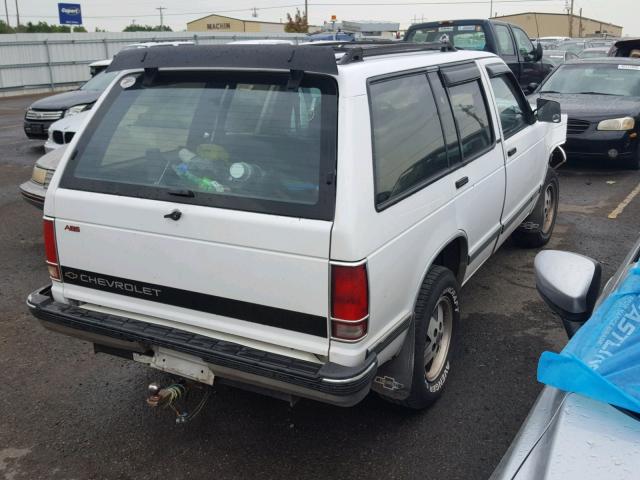 1GNDT13W7N2197542 - 1992 CHEVROLET BLAZER S10 WHITE photo 4