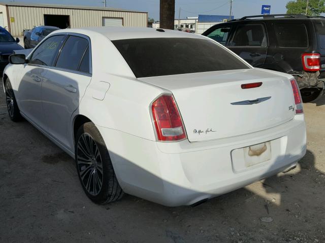 2C3CCABG0DH553323 - 2013 CHRYSLER 300 V6 WHITE photo 3