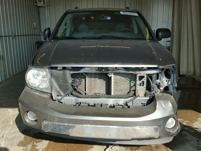 1D8HB58258F139163 - 2008 DODGE DURANGO TAN photo 9