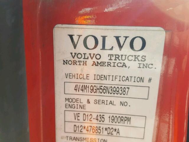 4V4M19GH56N399387 - 2006 VOLVO VN VNM RED photo 10