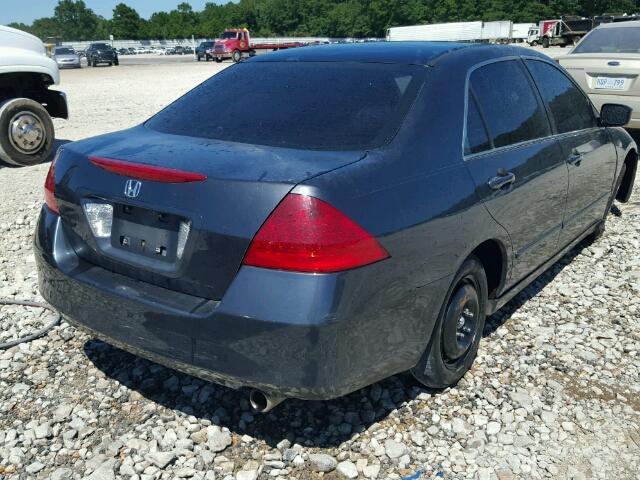 1HGCM56346A119660 - 2006 HONDA ACCORD SE GRAY photo 4