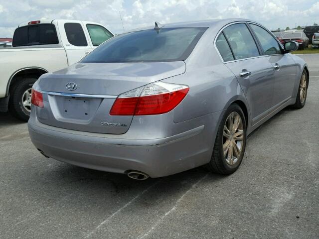 KMHGC4DF1BU125687 - 2011 HYUNDAI GENESIS 4. SILVER photo 4