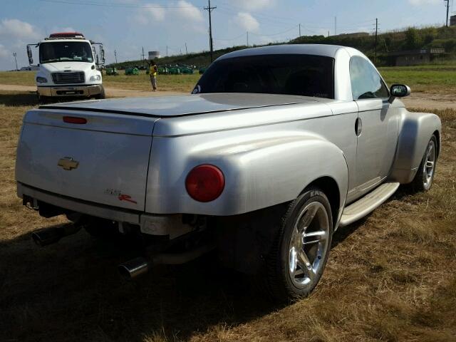 1GCES14H36B123696 - 2006 CHEVROLET SSR SILVER photo 4