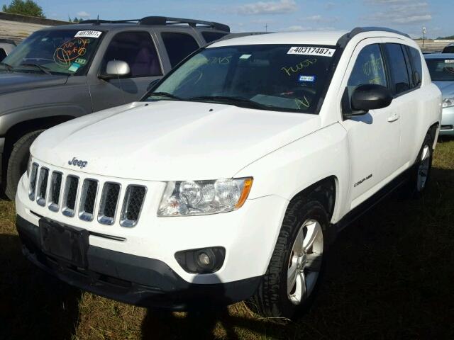 1C4NJCBA1CD656523 - 2012 JEEP COMPASS WHITE photo 2