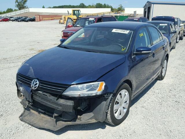 3VWDP7AJ6DM404403 - 2013 VOLKSWAGEN JETTA SE BLUE photo 2