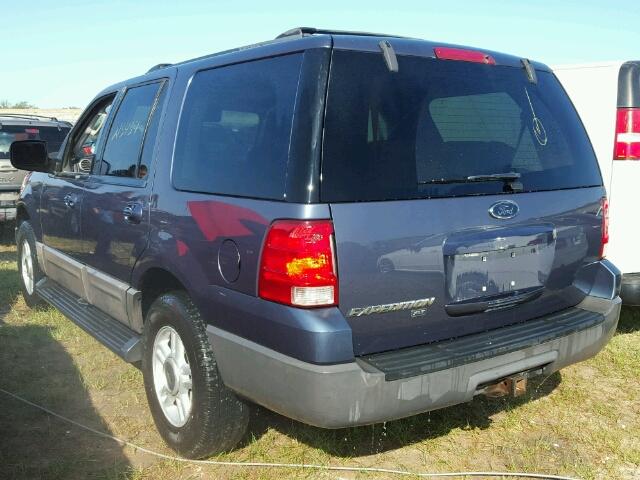 1FMRU15W53LB45662 - 2003 FORD EXPEDITION BLUE photo 3