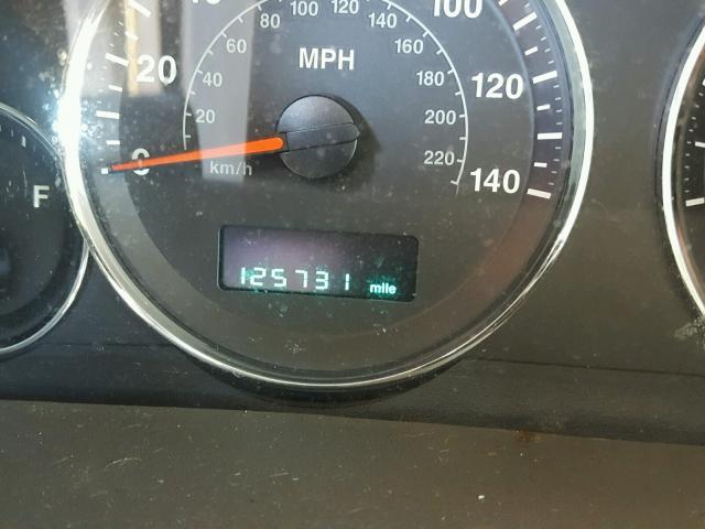 1J8HG48K77C690066 - 2007 JEEP COMMANDER 银色 照片 8