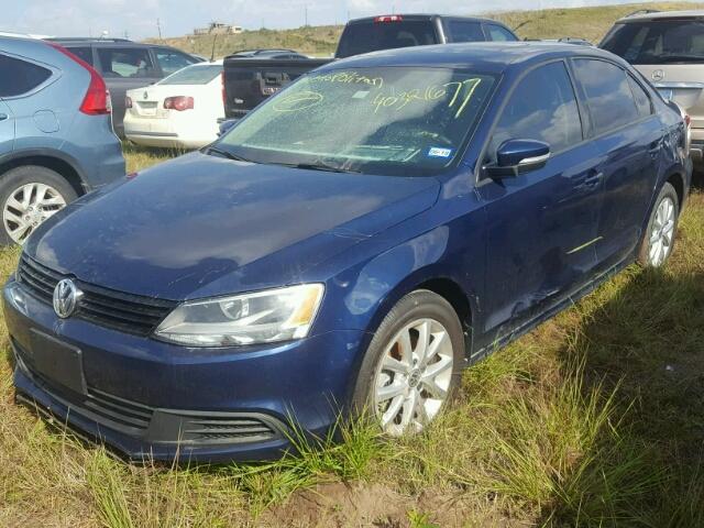 3VWDX7AJXCM018209 - 2012 VOLKSWAGEN JETTA BLUE photo 2