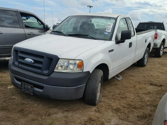 1FTPF12526KB42939 - 2006 FORD F150 WHITE photo 2