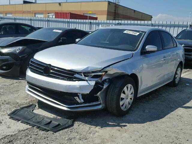 3VW2K7AJ2FM310074 - 2015 VOLKSWAGEN JETTA BASE SILVER photo 2