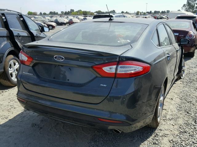 3FA6P0H74FR237659 - 2015 FORD FUSION SE SILVER photo 4