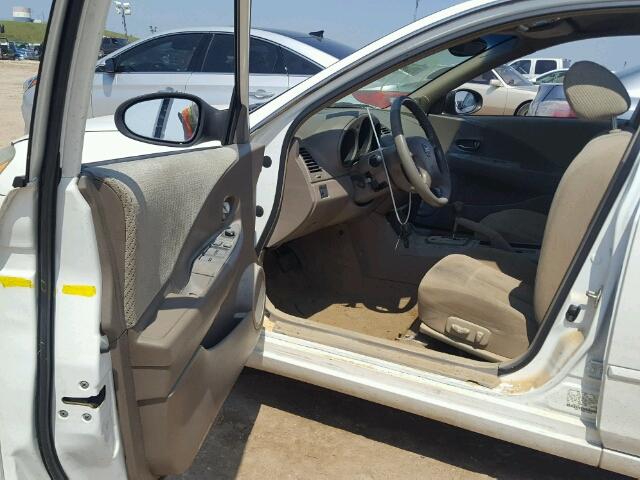 1N4AL11D92C139523 - 2002 NISSAN ALTIMA WHITE photo 9