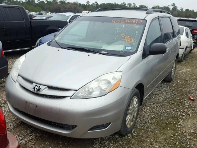 5TDBK23C88S013379 - 2008 TOYOTA SIENNA LE GRAY photo 2