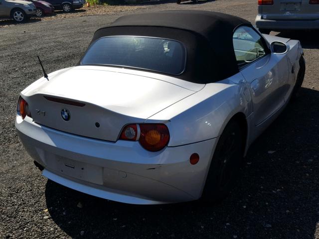 4USBT334X3LS48026 - 2003 BMW Z4 2.5 SILVER photo 4