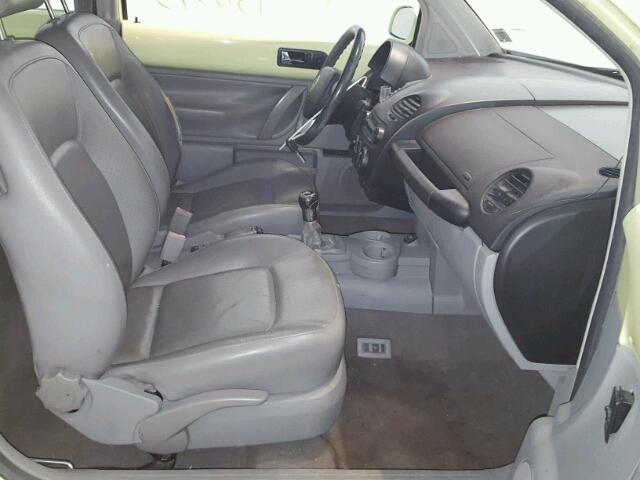 3VWCK21C11M467046 - 2001 VOLKSWAGEN NEW BEETLE 黄色 照片 5