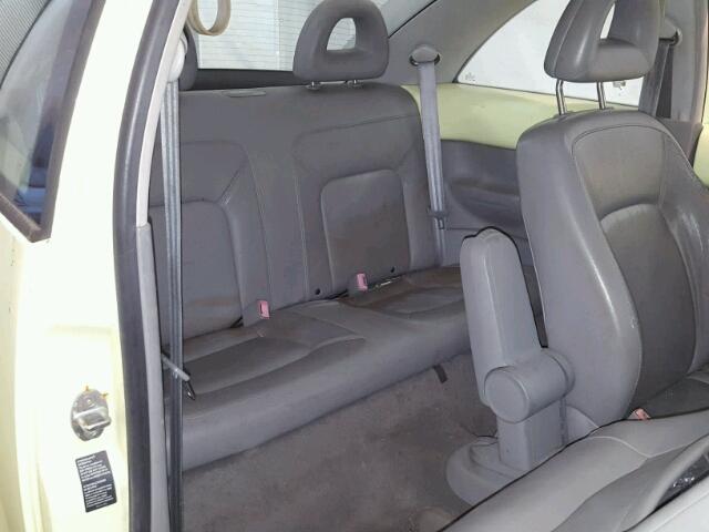 3VWCK21C11M467046 - 2001 VOLKSWAGEN NEW BEETLE 黄色 照片 6